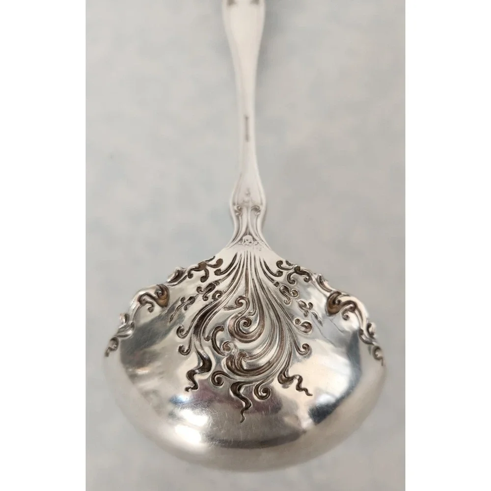 BEAUTIFUL ANTIQUE SOUP PUNCH LADLE SILVER ELEGANT & UNIQUE Rogers Hamilton 1890s